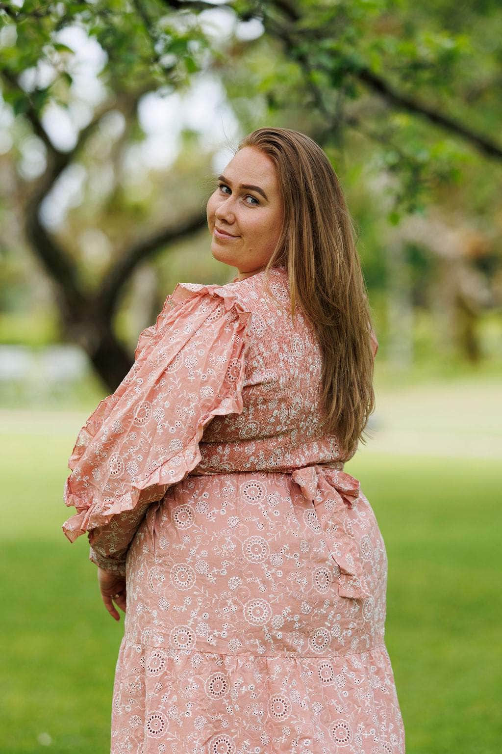 By Lien Kjole Riviera Maxi Kjole - Withered Rose