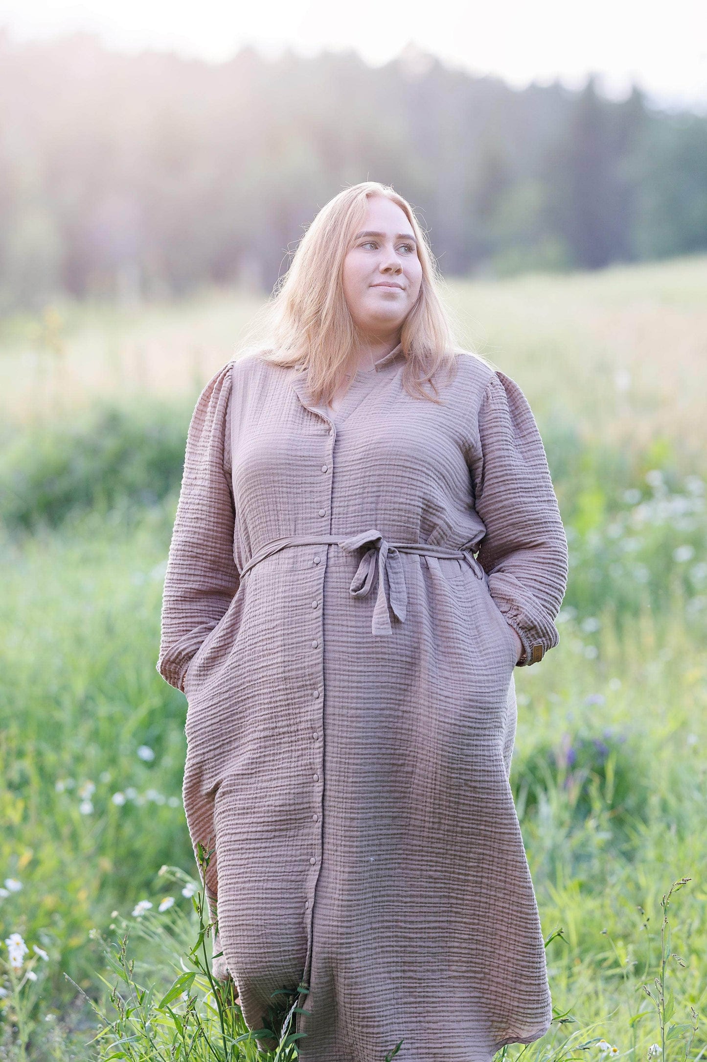 ByLien-Shop Meditate Musselin Skjortekjole - Simply Taupe