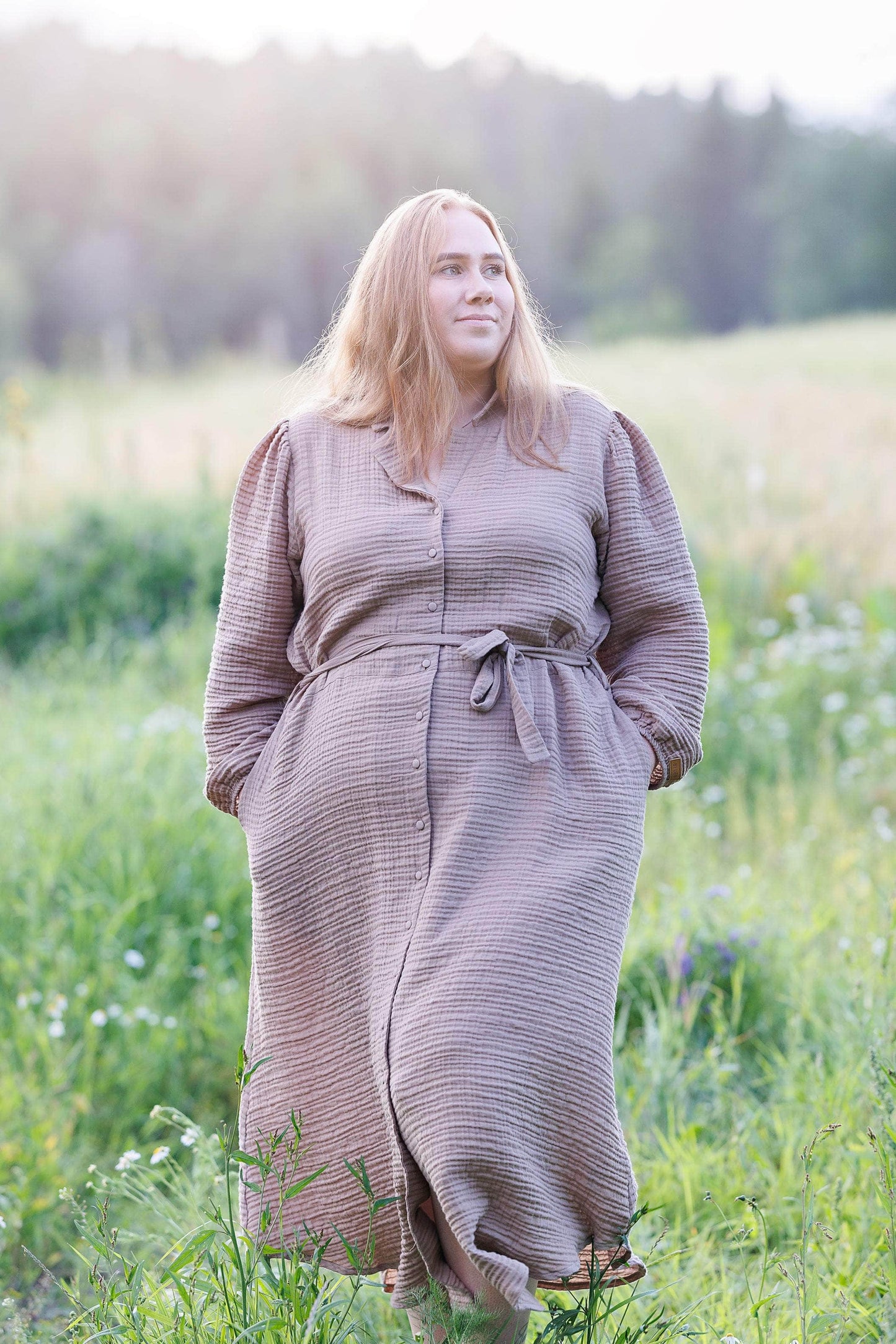 ByLien-Shop Meditate Musselin Skjortekjole - Simply Taupe
