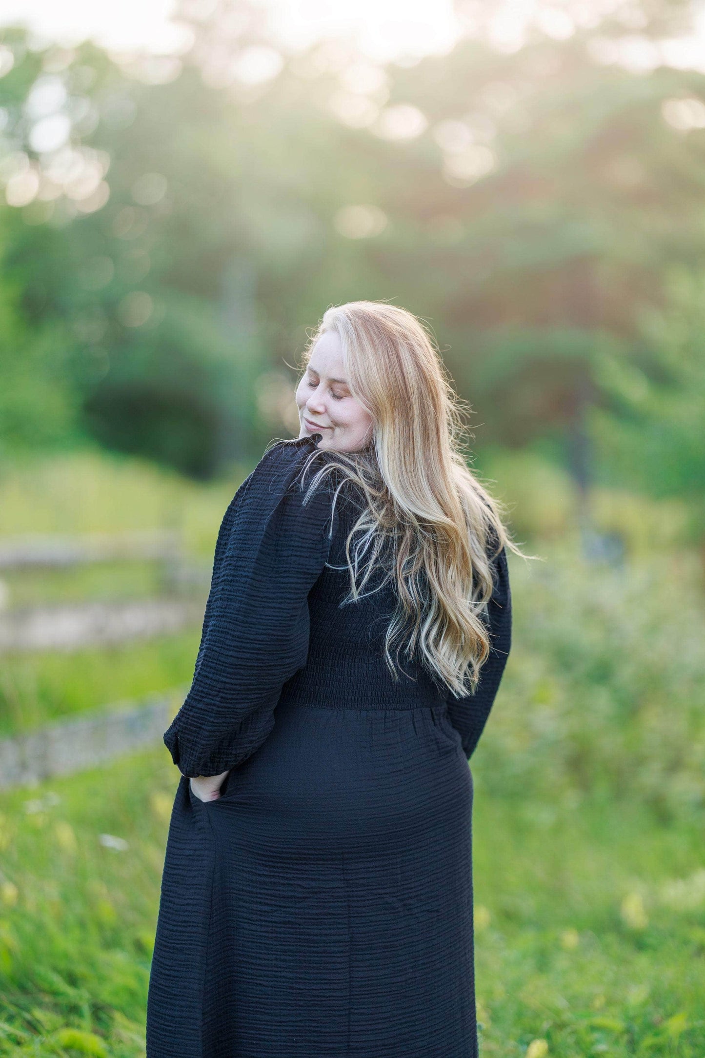 ByLien-Shop Meditate Musselin Smock Kjole - Black Onyx