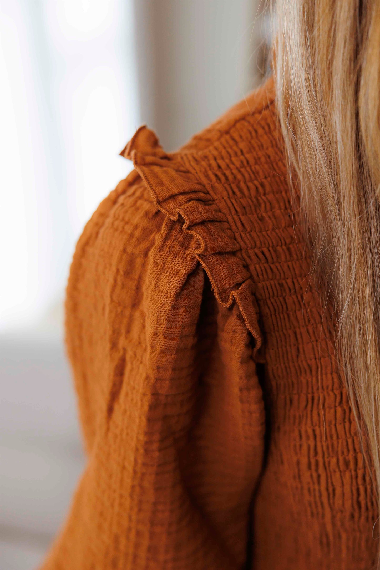 ByLien-Shop Meditate Musselin Smock Kjole - Caramel Cafe