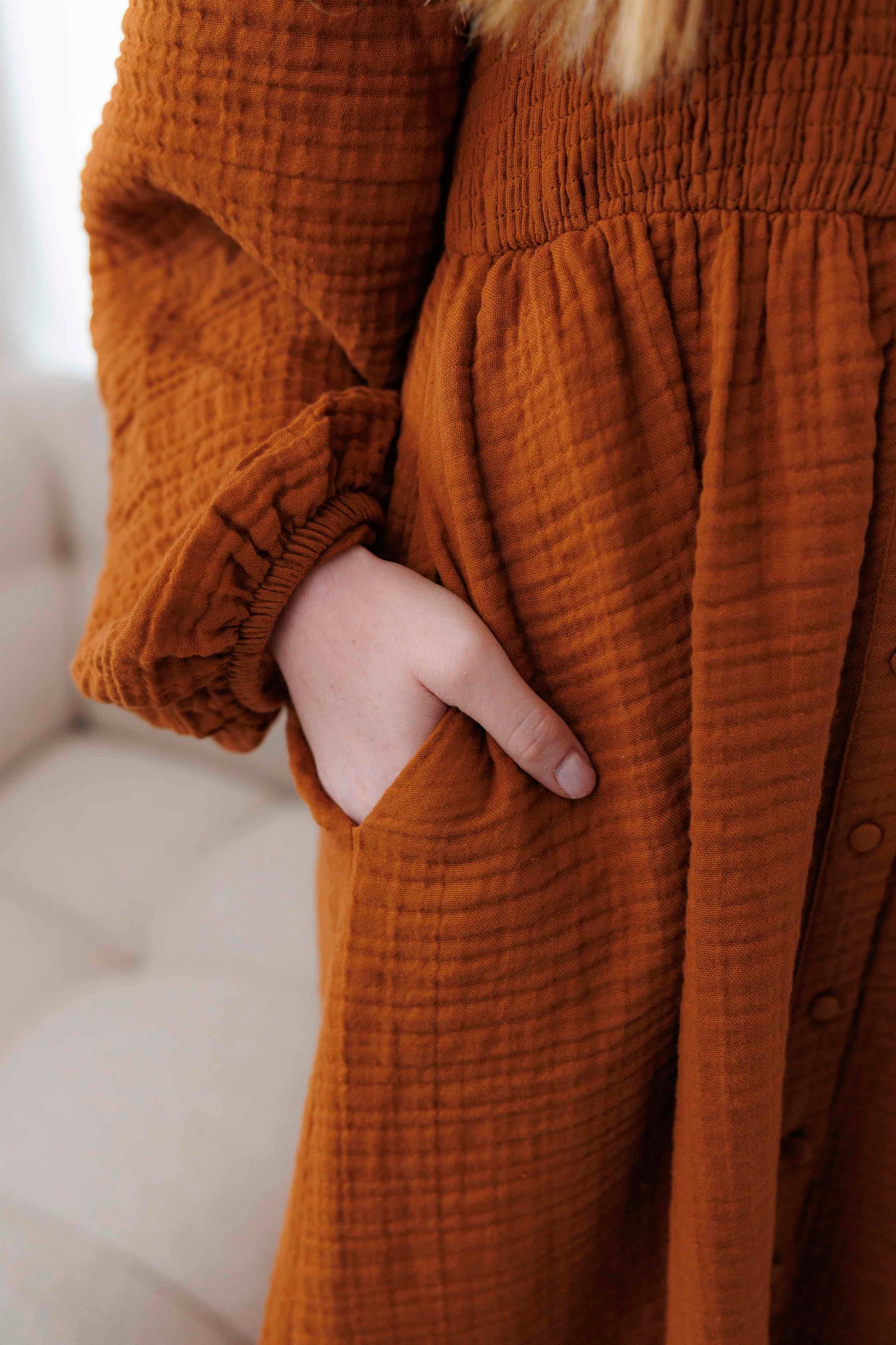 ByLien-Shop Meditate Musselin Smock Kjole - Caramel Cafe