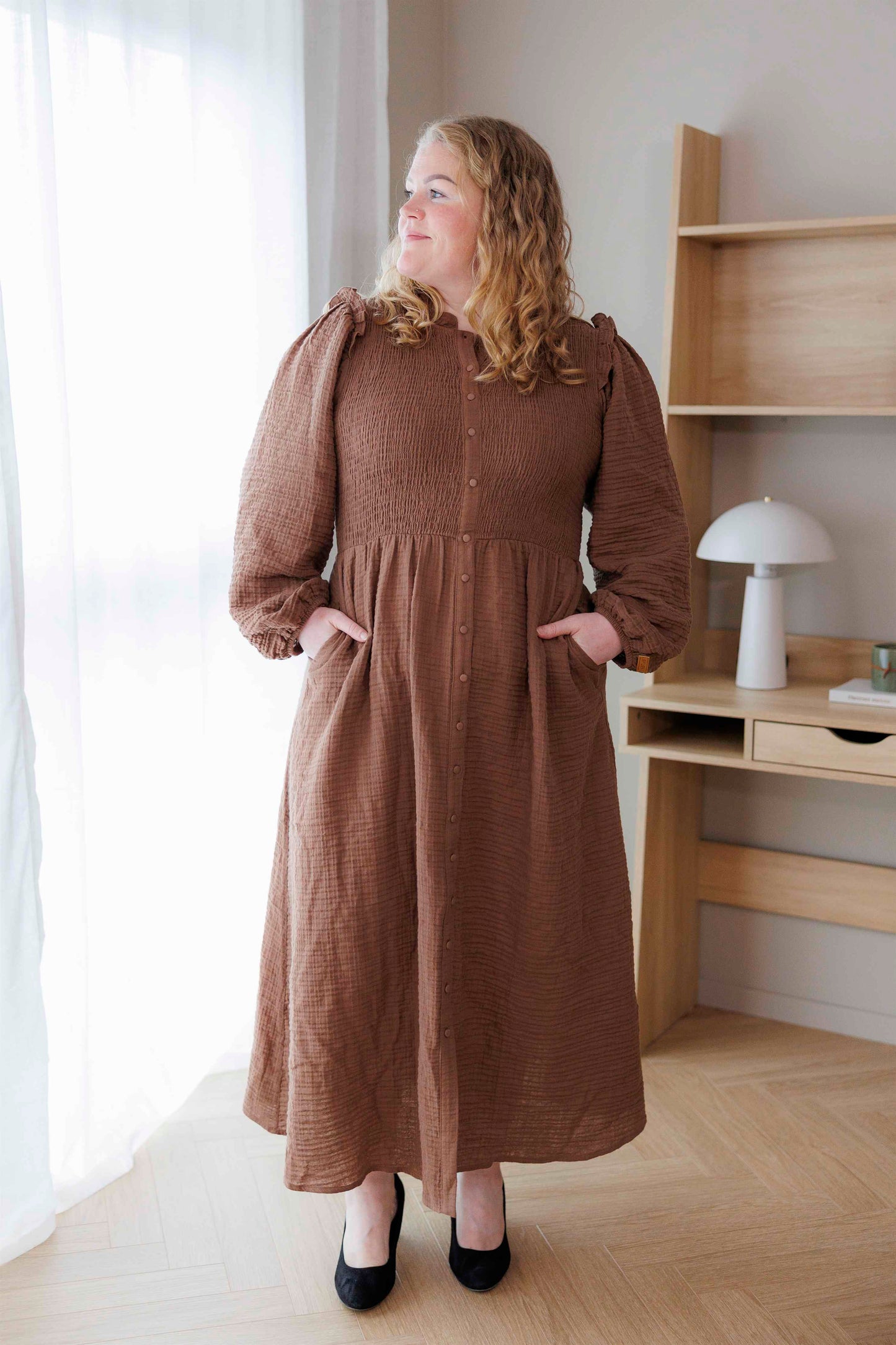 ByLien-Shop Meditate Musselin Smock Kjole - Cocoa Brown