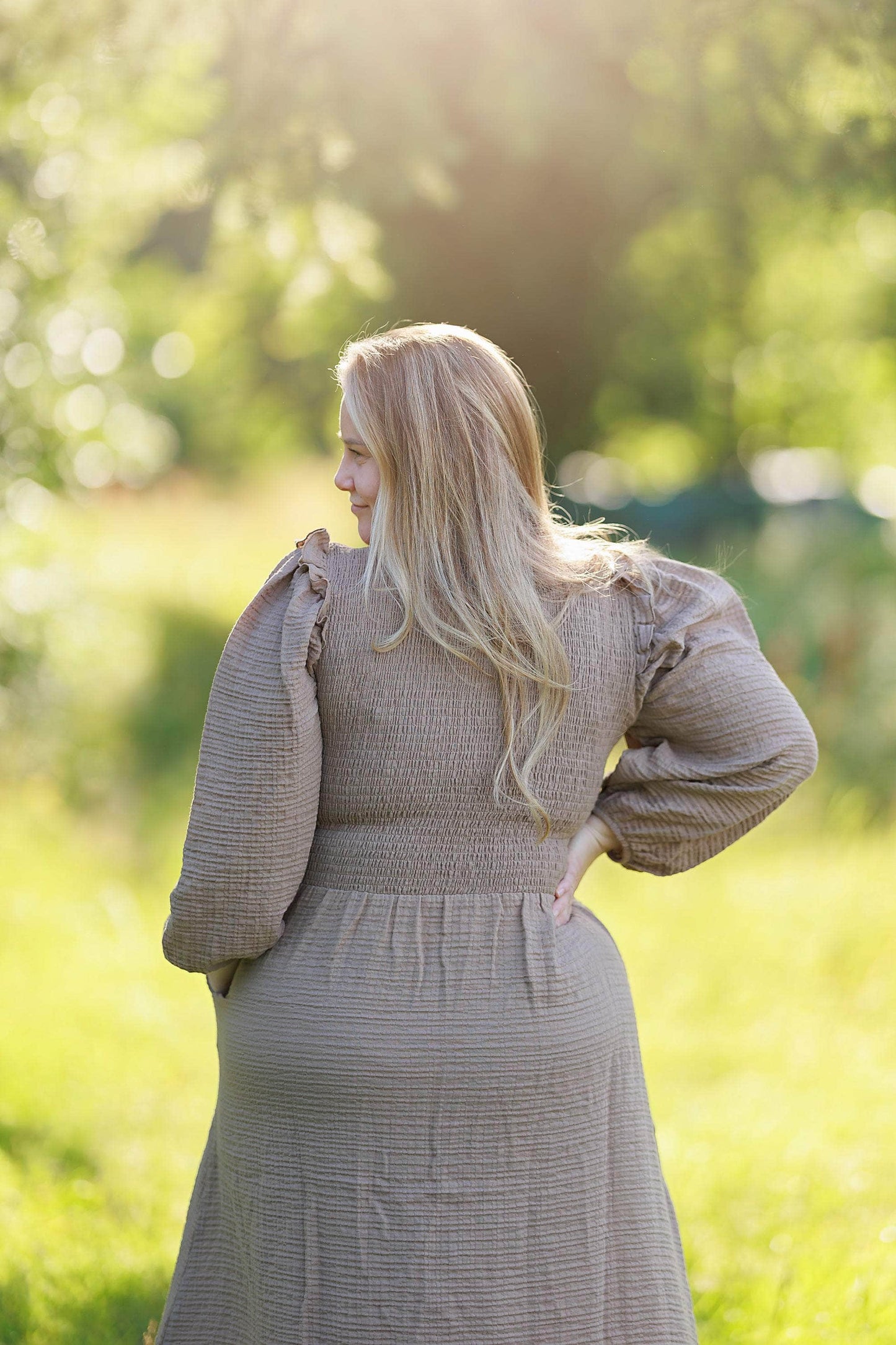 ByLien-Shop Meditate Musselin Smock Kjole - Simply Taupe