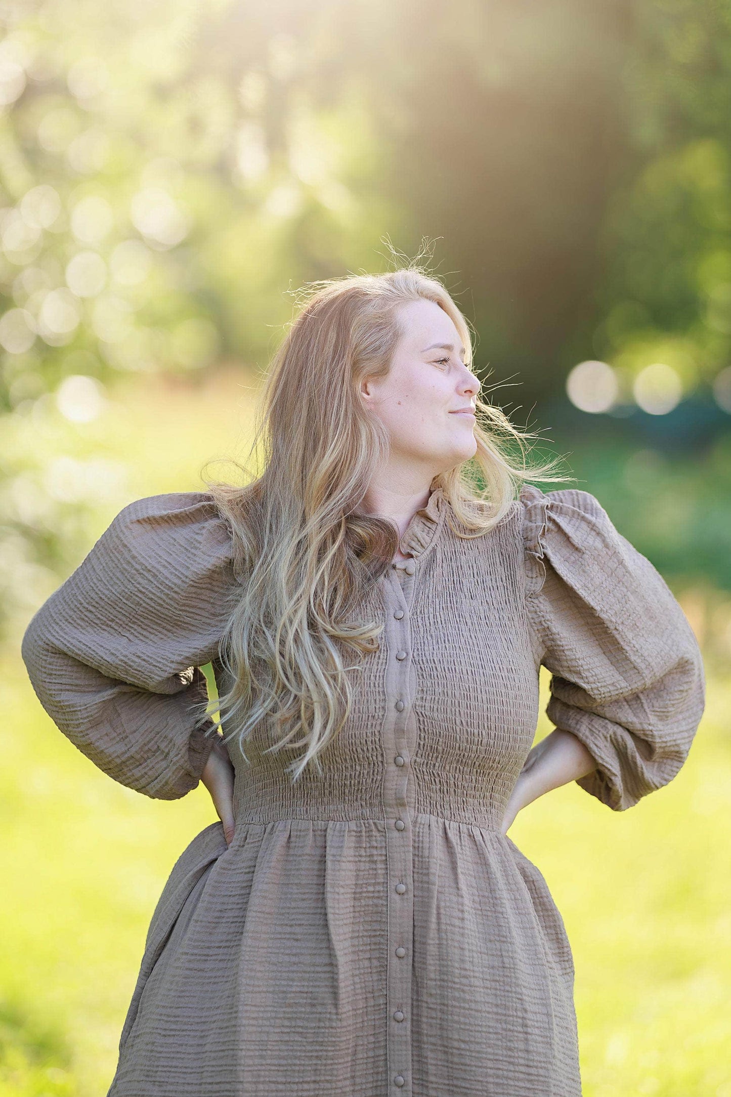 ByLien-Shop Meditate Musselin Smock Kjole - Simply Taupe