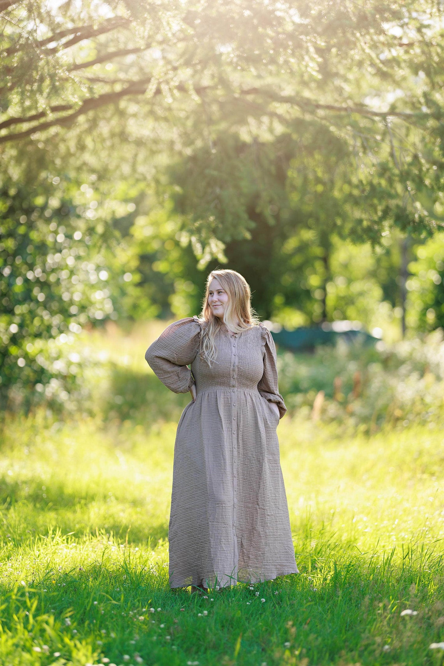 ByLien-Shop Meditate Musselin Smock Kjole - Simply Taupe