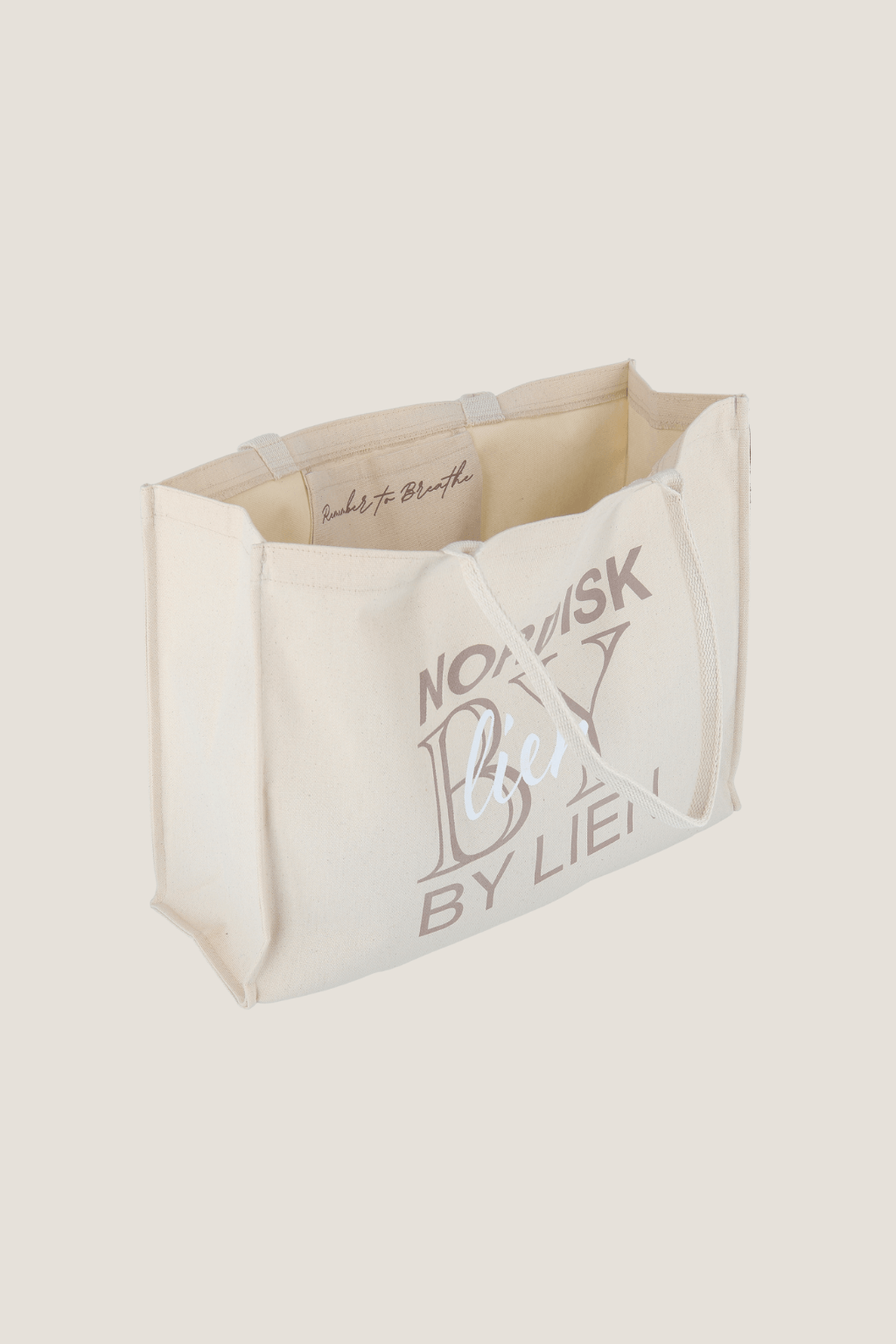 By Lien Totebag