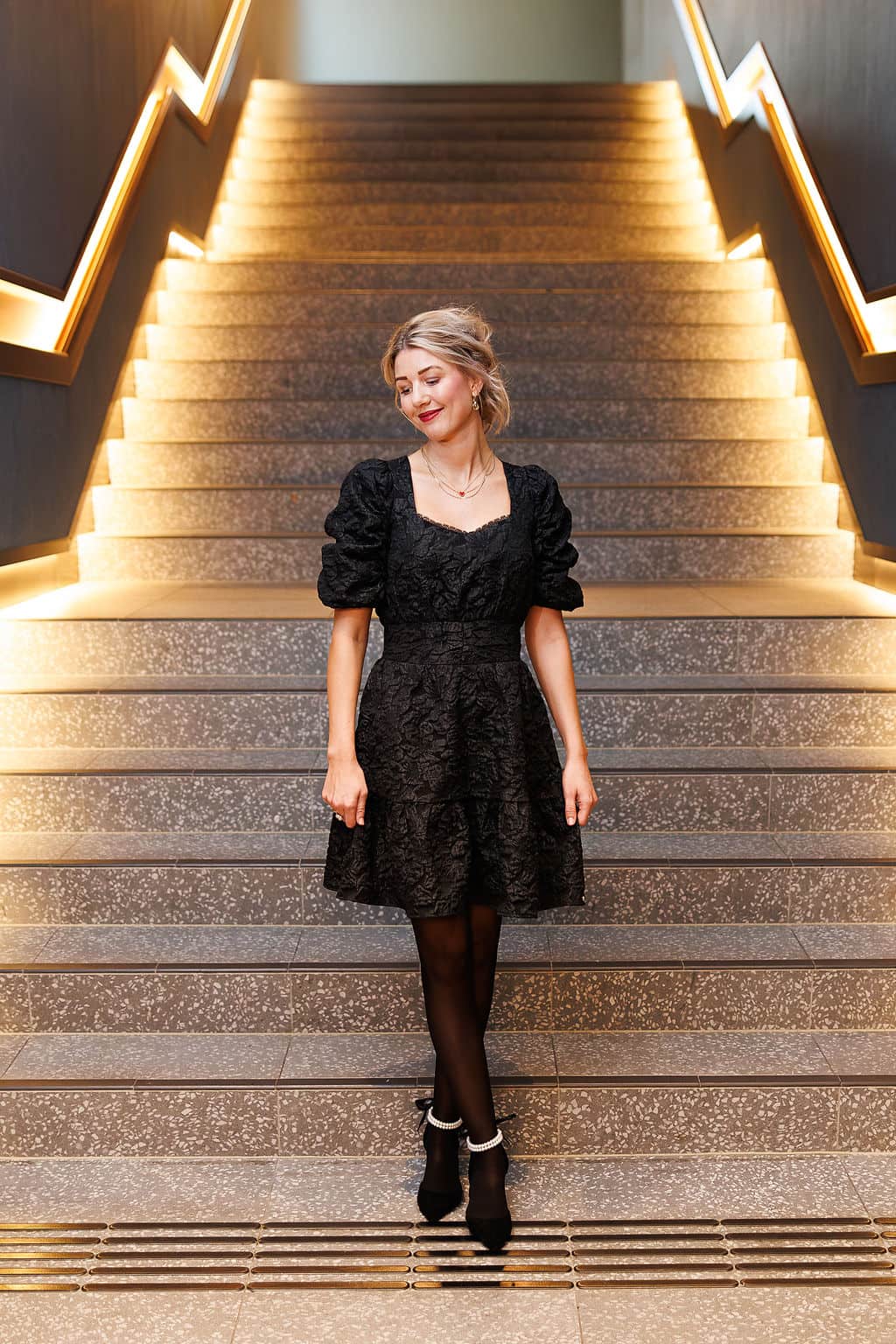 By Lien Celebrate Bow Kjole - Sort