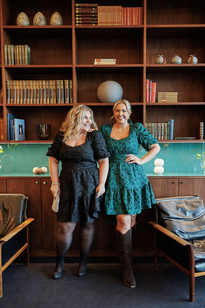 By Lien Celebrate Bow Kjole - Sort