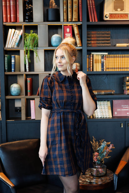 By Lien Classy Kjole - Navy