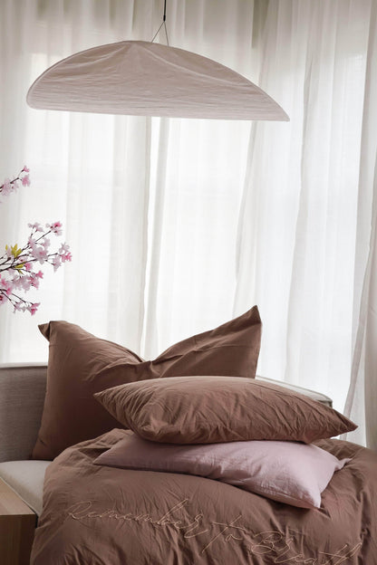 By Lien Delicate Sengesett 200x220 - Oxford Tan