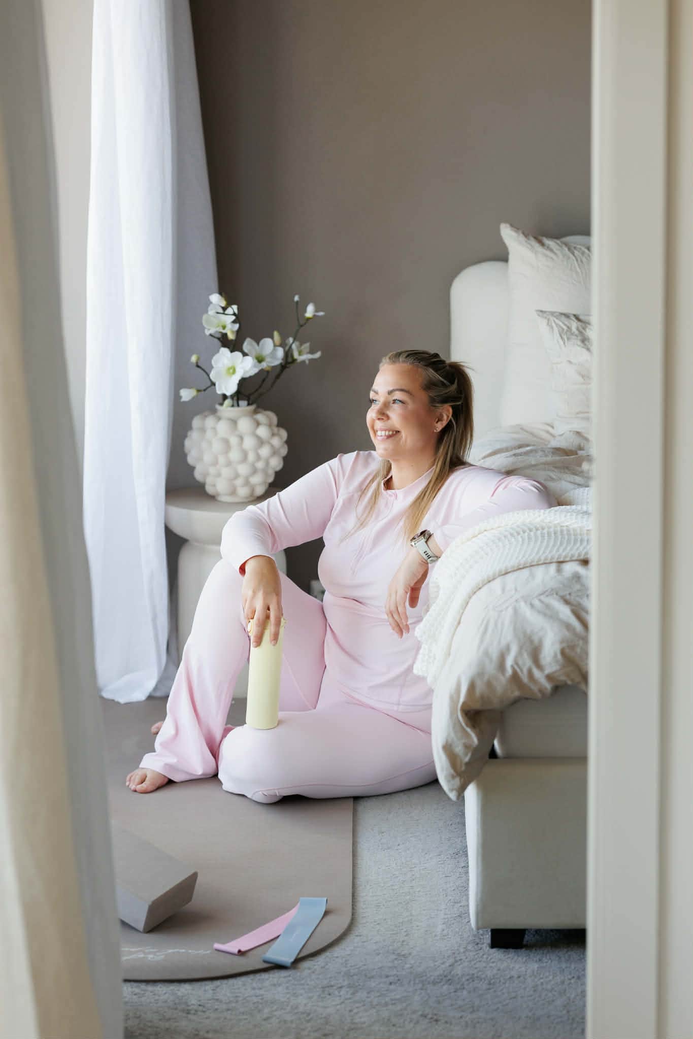 By Lien Namaste Yogamatte - Beige - inkl treningsprogram