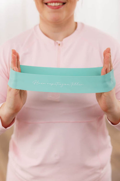 By Lien Namaste Yogamatte og Zen Treningsstrikker (spar 199,-)